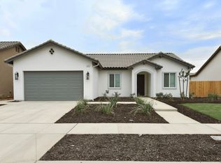 2042 Daffodil St, Kingsburg, CA 93631