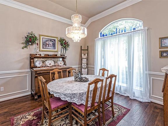 5th image of 116 Laurel Oaks Ln