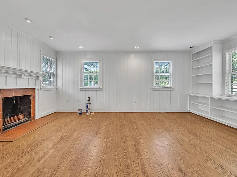 520 32nd Ave S — Photo 22