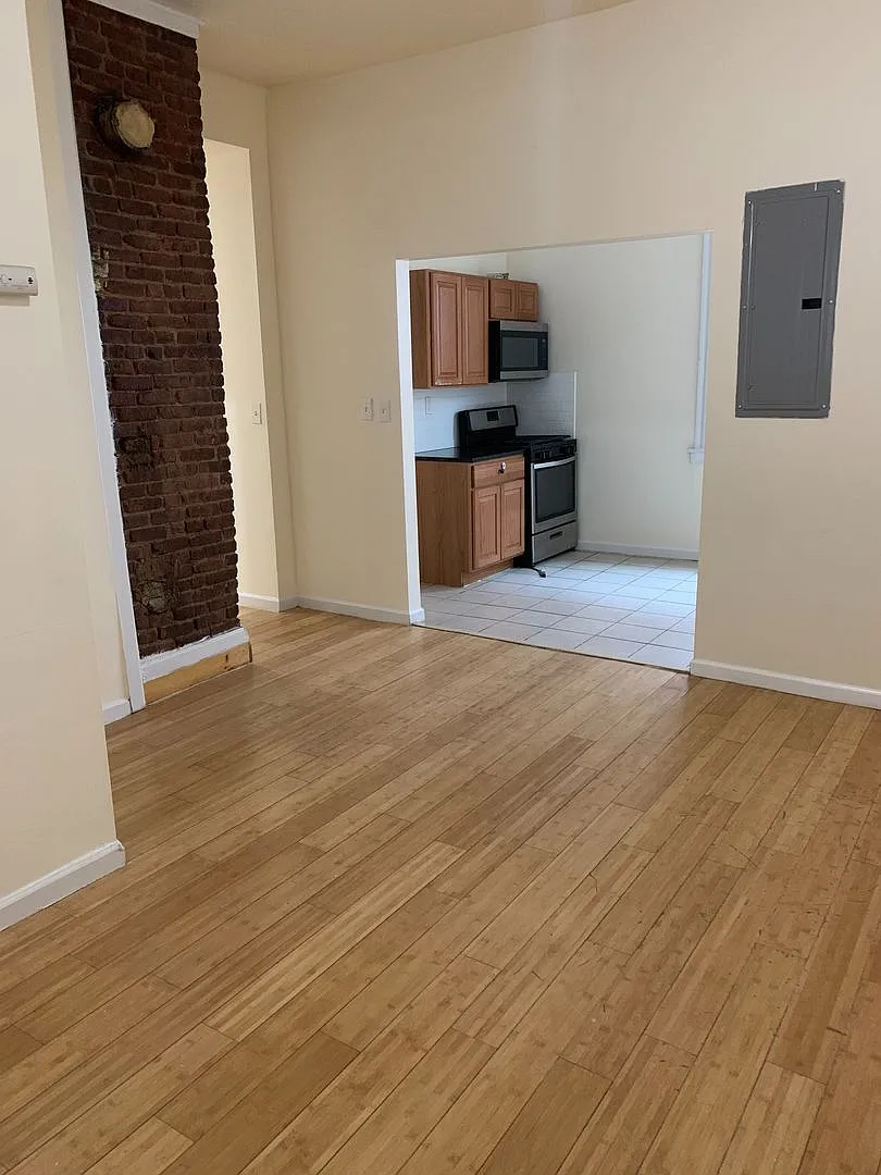 14 Wainwright Street — Photo 1