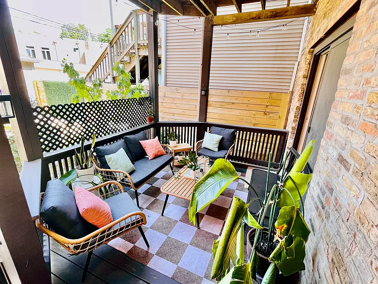 2241 N Clybourn Ave #1R — Photo 1