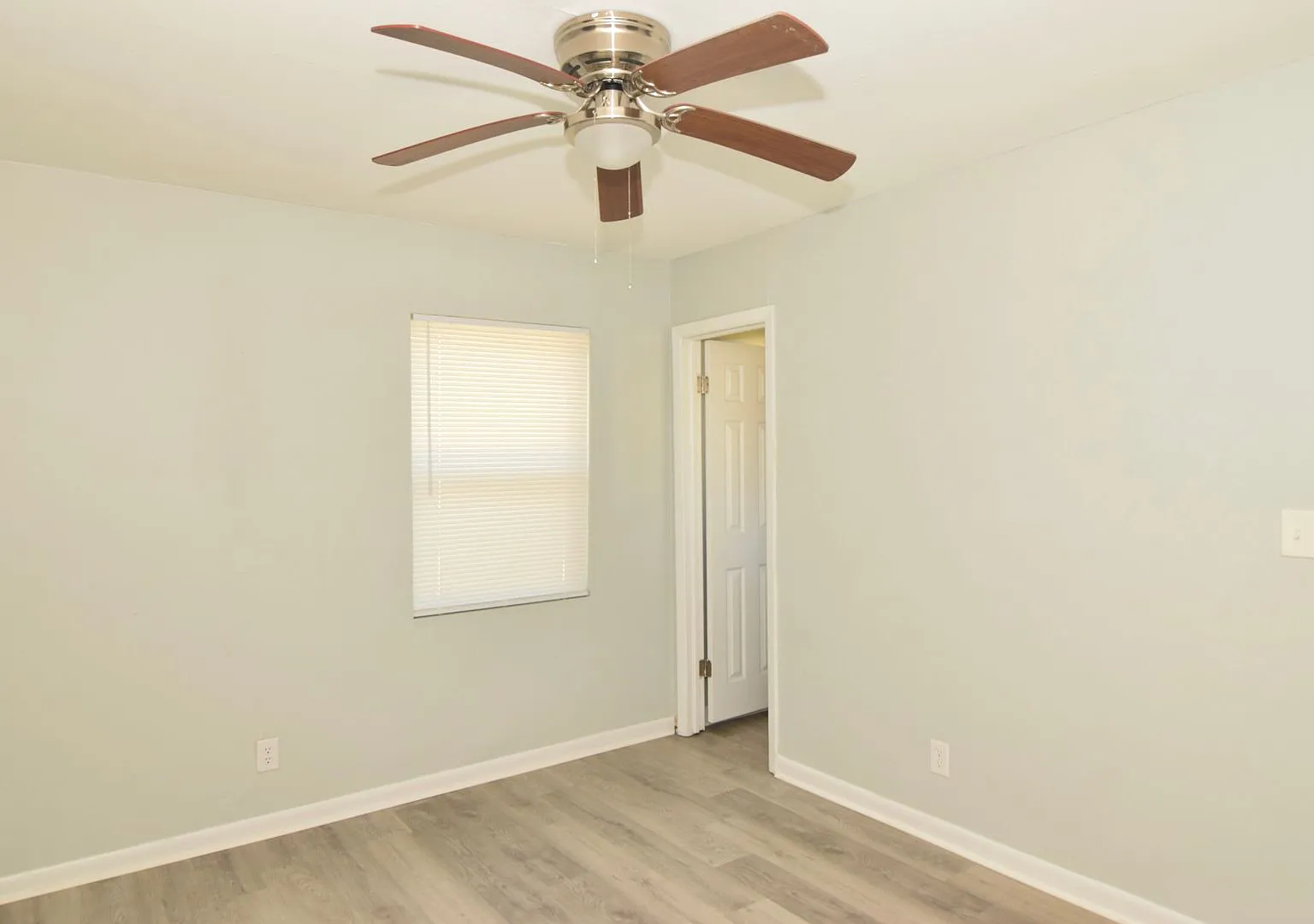 Charming 3BR/2BA Home You Don't Want to Miss! — Photo 3