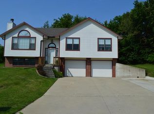 4021 NW Cherry Creek Dr, Topeka, KS 66618