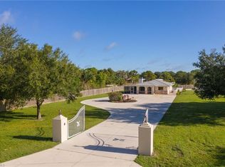 21061 N River Rd, Alva, FL 33920