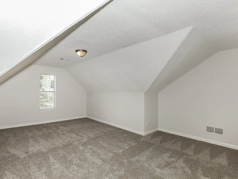 92 Dogwood Lakes Dr — Photo 8