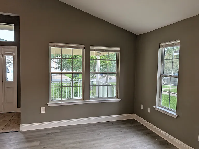 3327 Golden Rain Dr — Photo 31