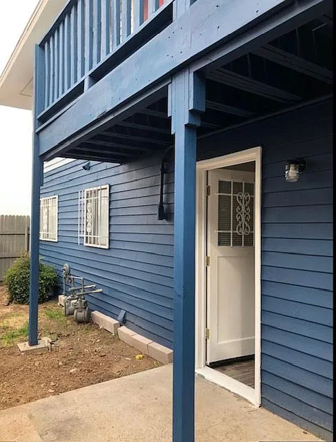 2 bed, 1.0 bath, 853 sqft, $1,430 — Photo 1