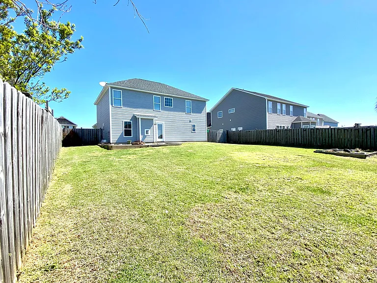 545 Foxfield Ct — Photo 17