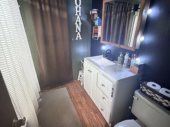 2nd image of 555 1st St