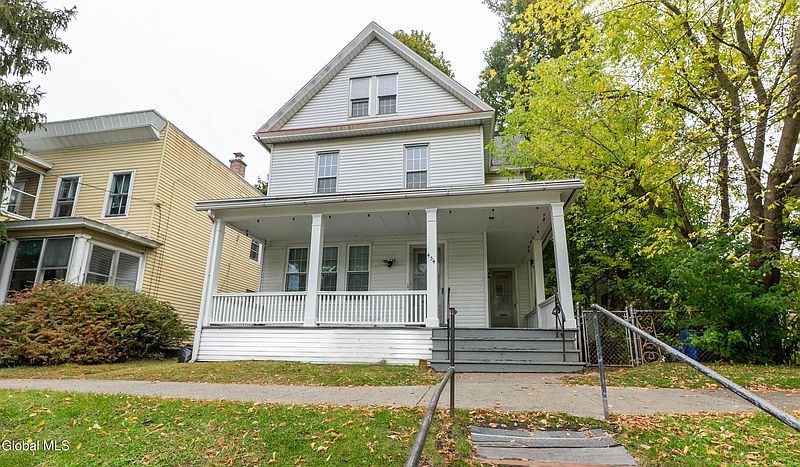 2nd image of 454 Ontario Street