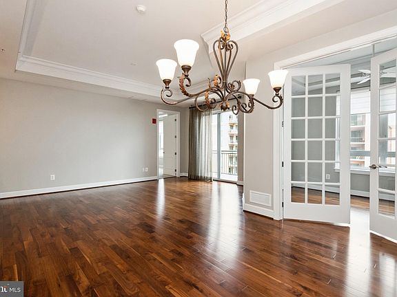 5th image of 1915 Towne Centre Blvd Unit 810