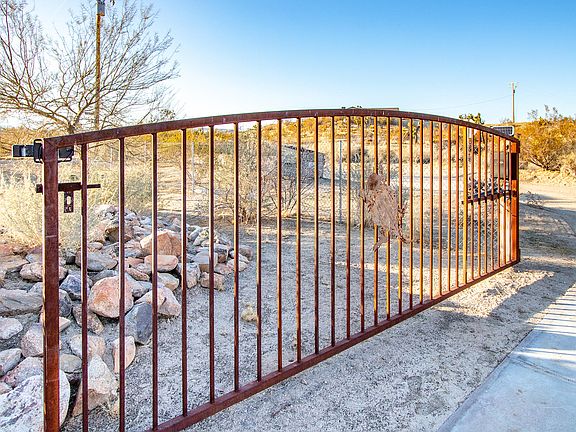 5th image of 57919 Sierra Vista Dr