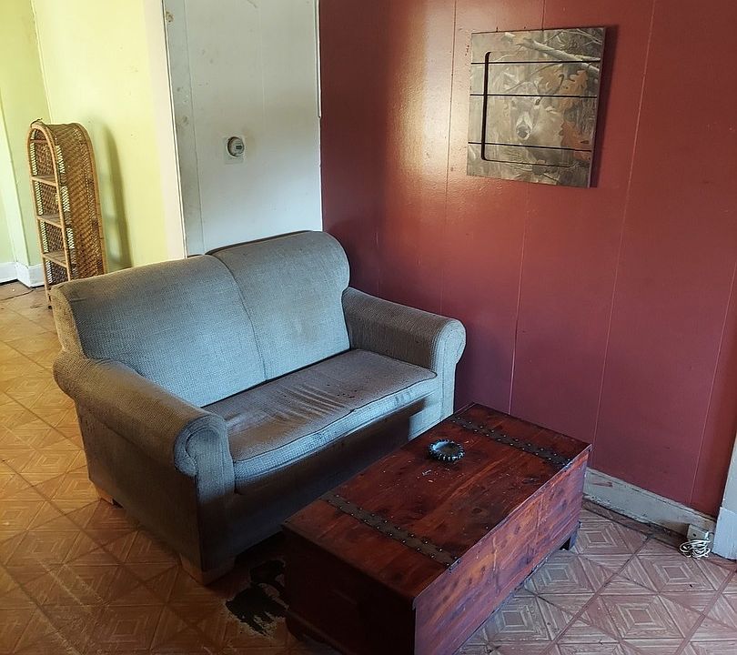 2nd image of 15042 Robey Ave