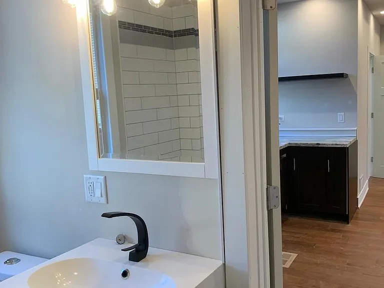 2418 N Washtenaw Ave #2418 — Photo 21
