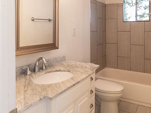 5th image of 714 Woodrow St #34