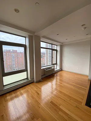 Rented by Houses of New York Realty LLC | media 24