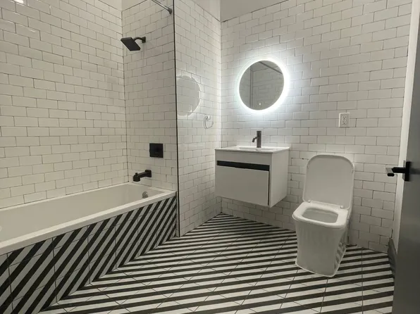 568 Communipaw Avenue image 25 of 25