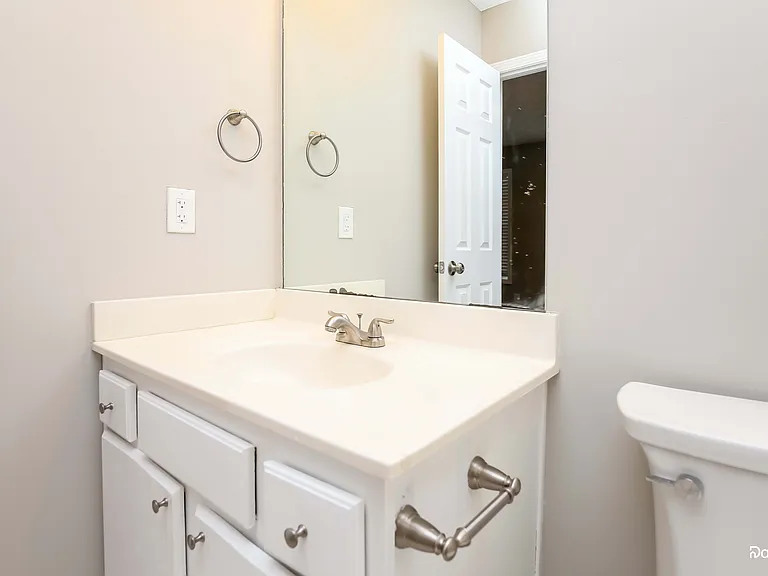 2454 Canary Ct — Photo 8