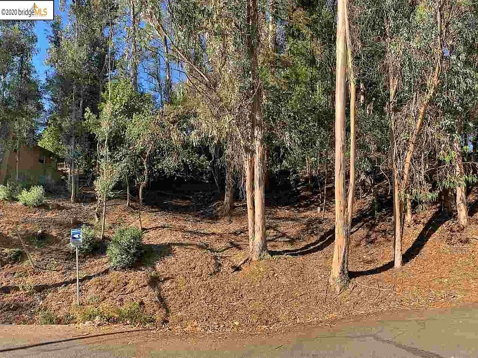1st image of 6696 Moore Dr