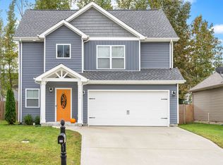 508 Sourwood Dr, Clarksville, TN 37042