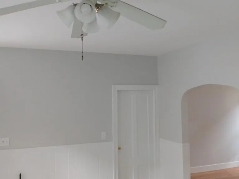 76 Maple Ave — Photo 2