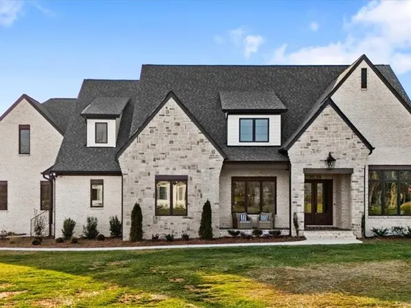 7539 Shadow Creek Dr, Summerfield, NC 27358