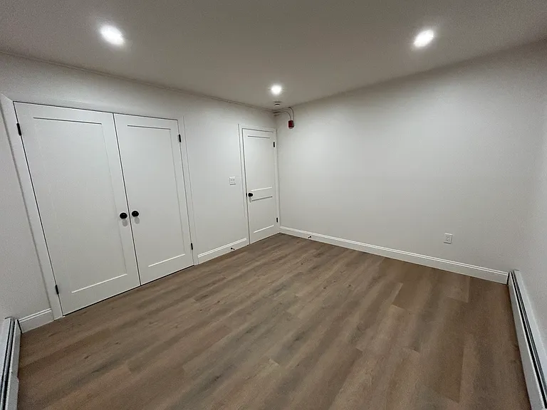 787 Admiral St #1 — Photo 33