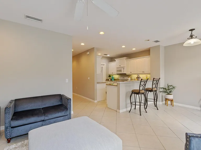 5650 Simonton St — Photo 24