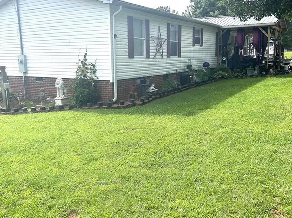 701 Vfw Rd, Patrick Springs, VA 24133