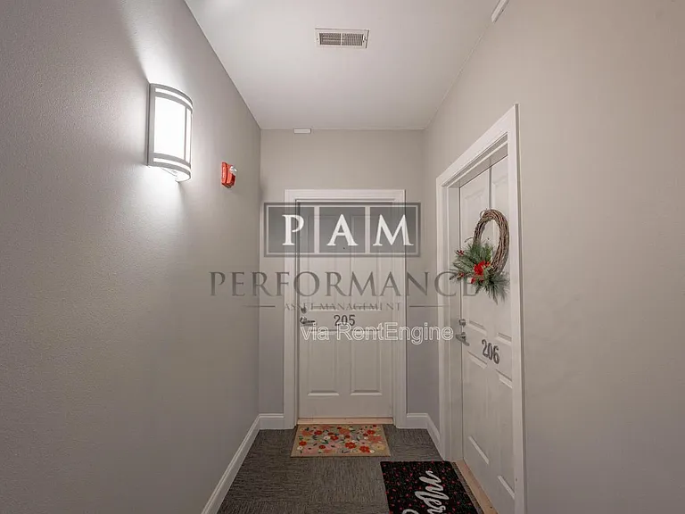 1905 N Water St #205 — Photo 15