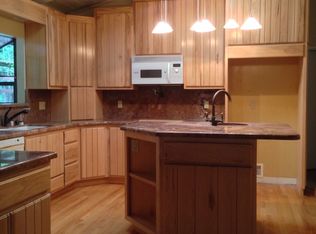 15960 Redwood Lodge Rd, Los Gatos, CA 95033