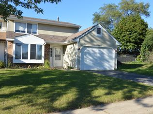 1398 Maroon Dr, Elgin, IL 60120