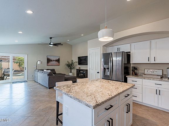 5th image of 2319 E WILLIAMS Drive