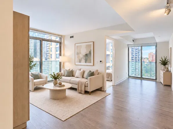 501 Yonge St #905, Toronto, ON M4Y 0G8
