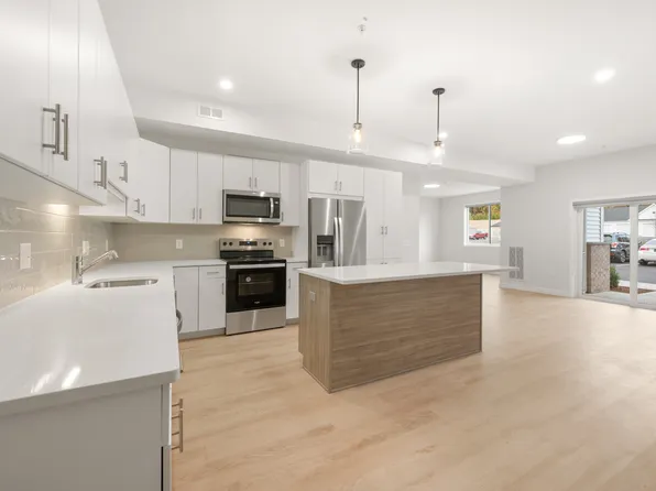 Centre Square Village