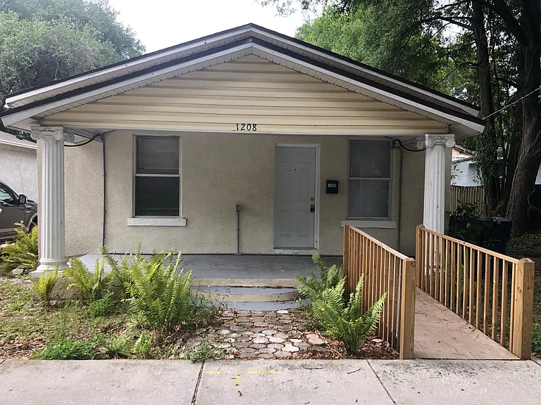 1208 E 25th Ave — Photo 11