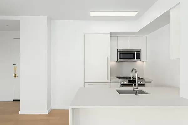 Rented by Related Rentals | media 59