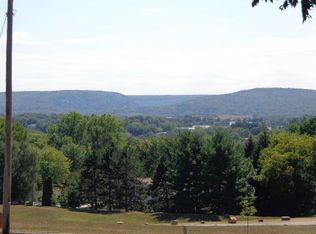 1001 Connie Rd, Baraboo, WI 53913