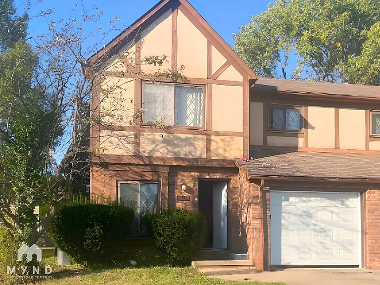 6370 Birchview Dr S #6370 — Photo 1
