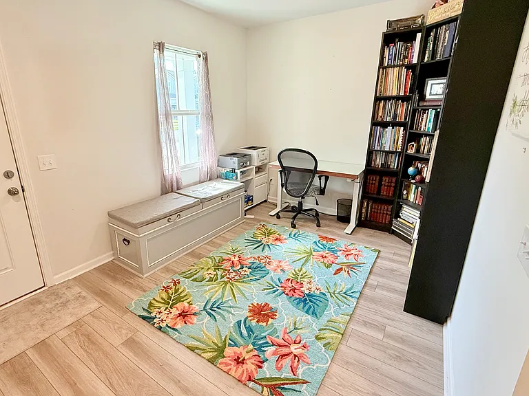 945 Longleaf Dr — Photo 10