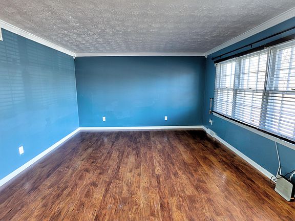 4th image of 1324 Canonero Dr