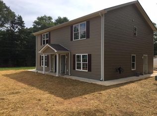 572 8th St, Statham, GA 30666