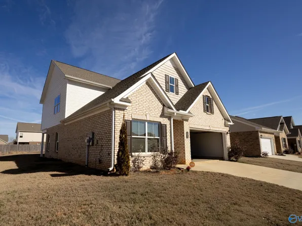 121 Mill Valley Way, New Market, AL 35761