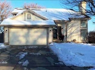 5119 S 164th St, Omaha, NE 68135