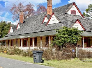 68 King St, Hoboken, GA 31542