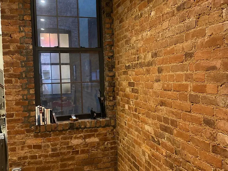 65 Irving Ave #1 — Photo 9
