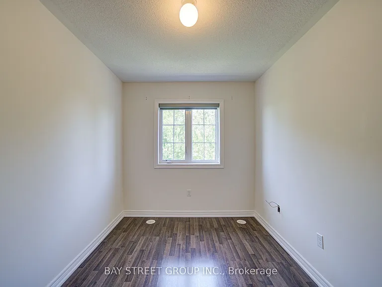 48 Roy Grove Way — Photo 24