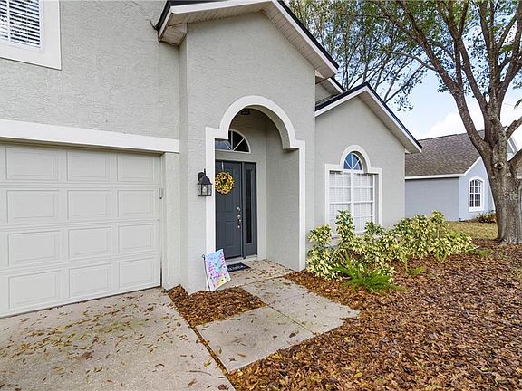 2nd image of 623 Darkwood Ave
