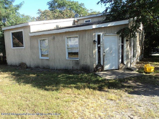 1st image of 236 Clover St