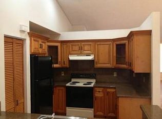 4462 Mahogany Ridge Dr, Weston, FL 33331